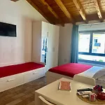 Easy Airport - Private Parking Apartament
