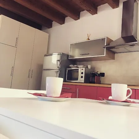 Bergamo Easy Airport Residence Pvt Parking