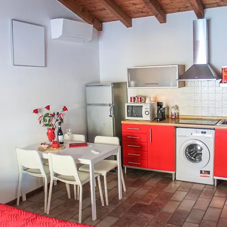 アパート Bergamo Easy Airport Residence Pvt Parking