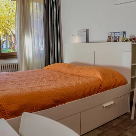 Easy Airport - Private Parking Apartman *